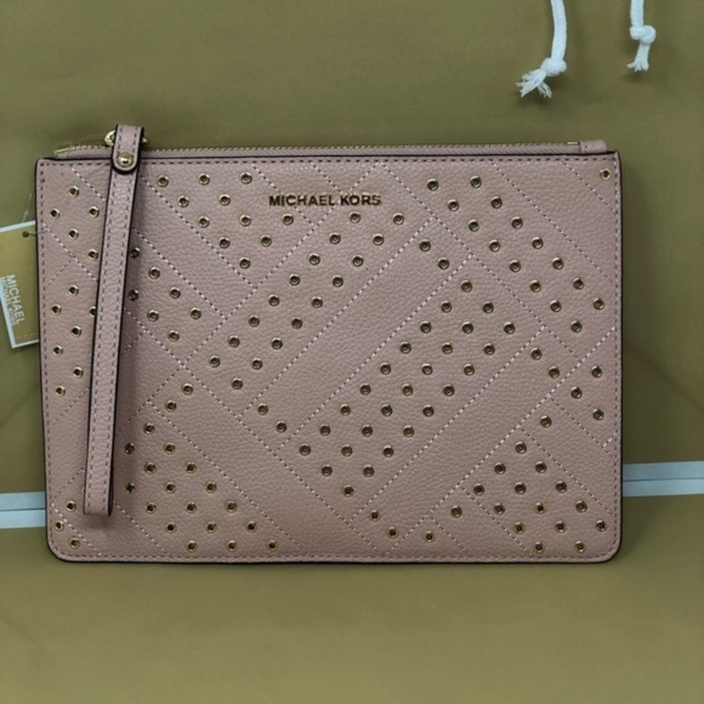 Michael kors jet set travel XL zip clutch pink